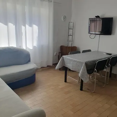 Sandra Apartment *