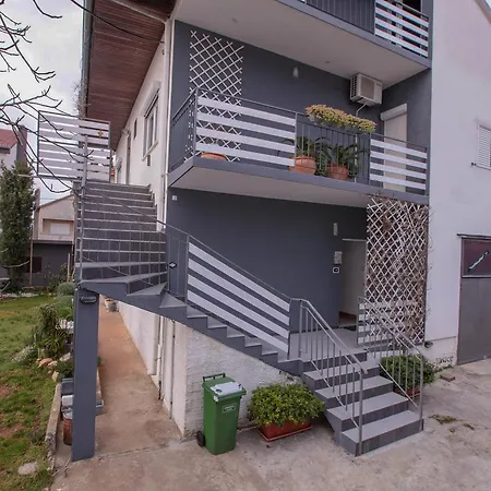 Sandra Apartment
