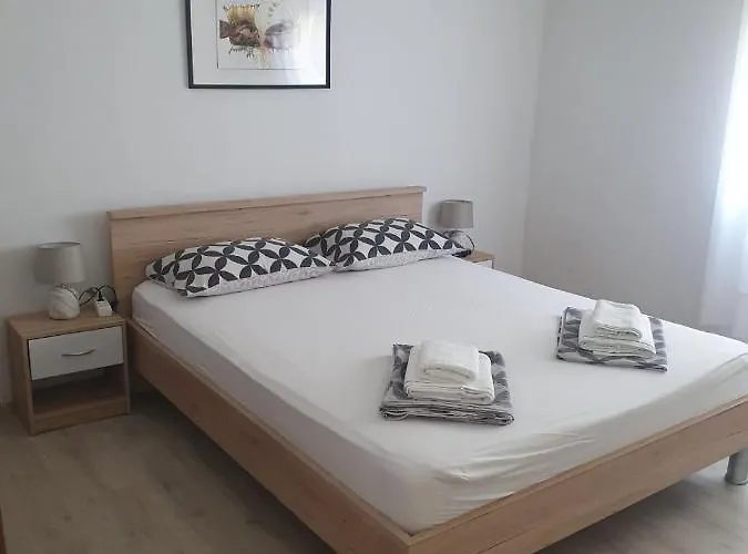 شقة Sandra زادار